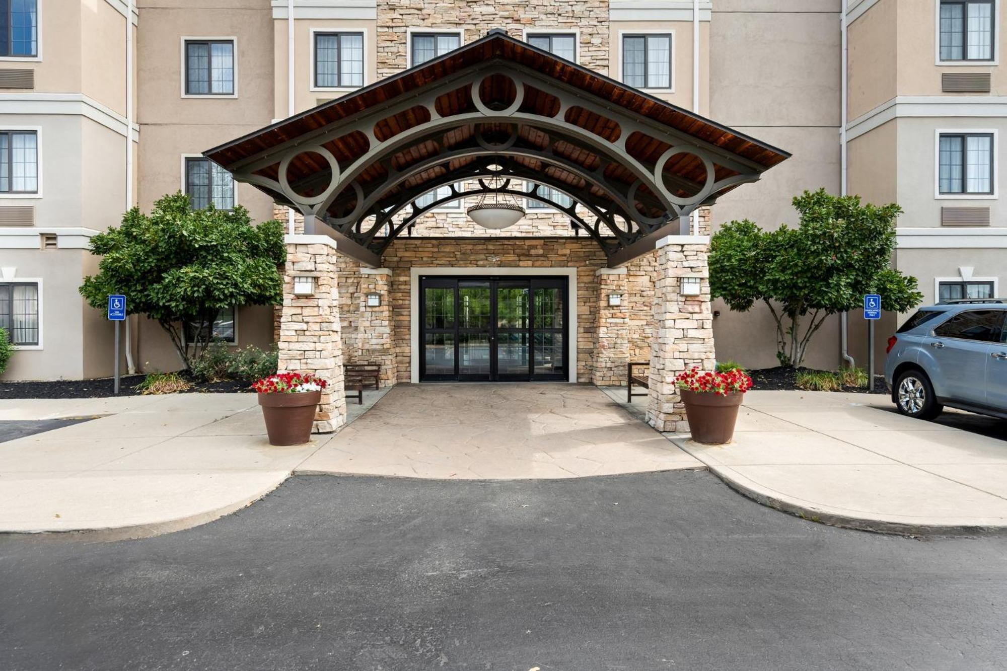 Staybridge Suites - Cincinnati North By Ihg West Chester Bagian luar foto